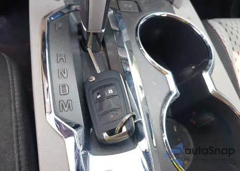 2010 Chevrolet Equinox Ls z USA, uszkodzony, nr VIN 2CNALBEW1A6256124